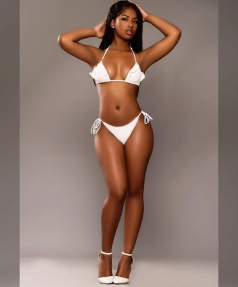 Лиза, 24 года, 2 размер груди